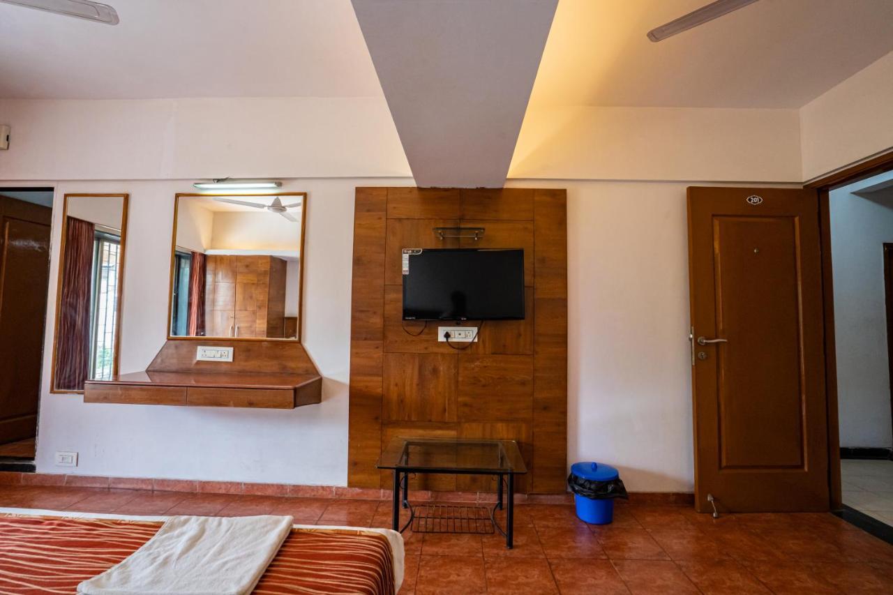 Hotel Royal Hills Pune Exterior foto
