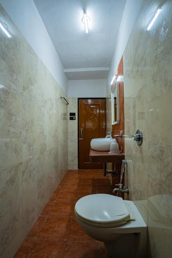 Hotel Royal Hills Pune Exterior foto