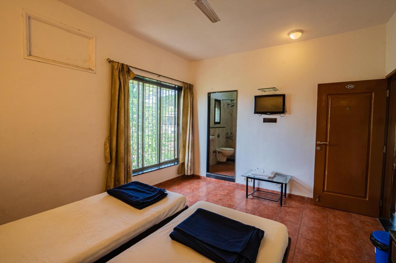 Hotel Royal Hills Pune Exterior foto