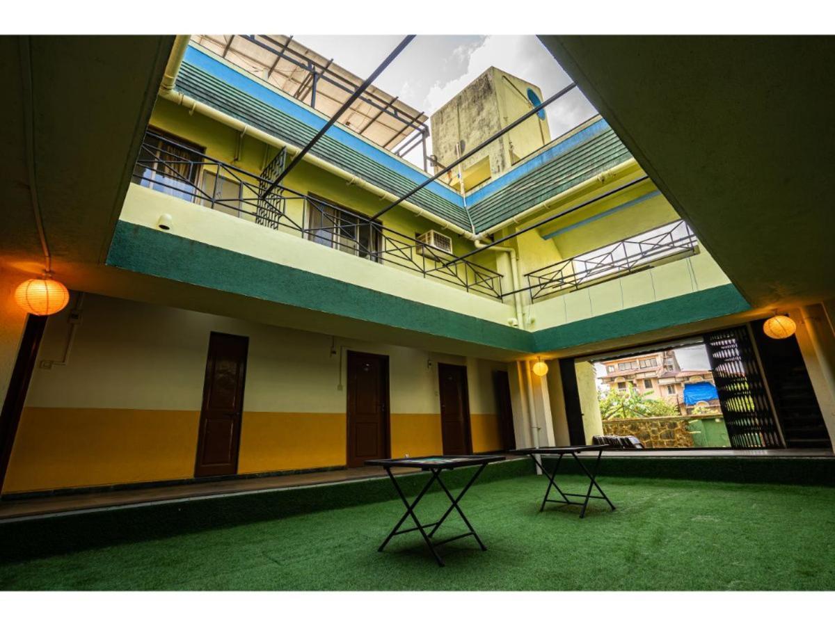 Hotel Royal Hills Pune Exterior foto